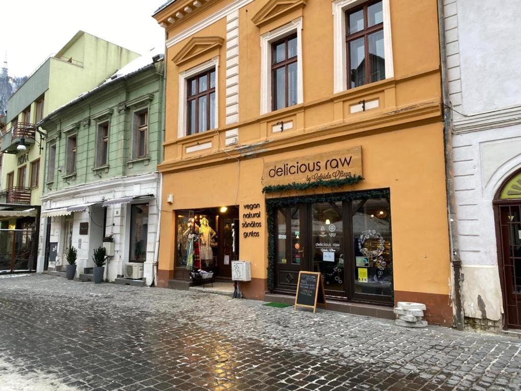 Aristocrat Vintage Apartment Брашов Экстерьер фото