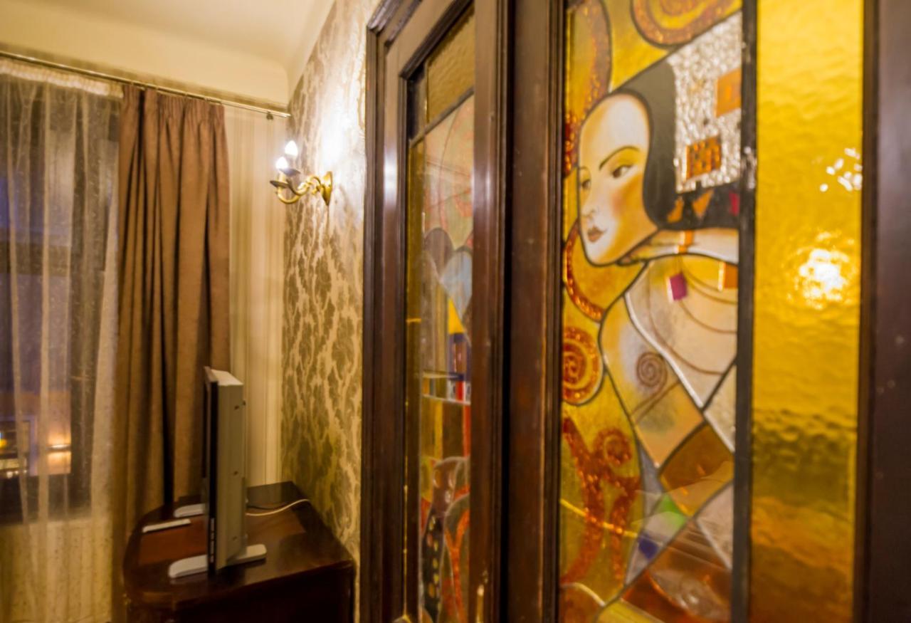 Aristocrat Vintage Apartment Брашов Экстерьер фото